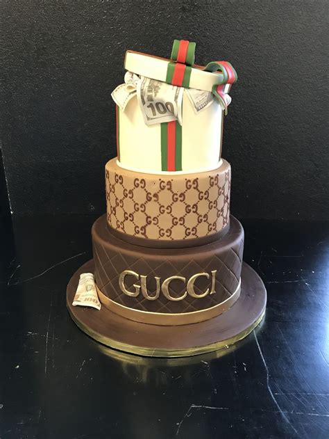 Gateau d'anniversaire Gucci 